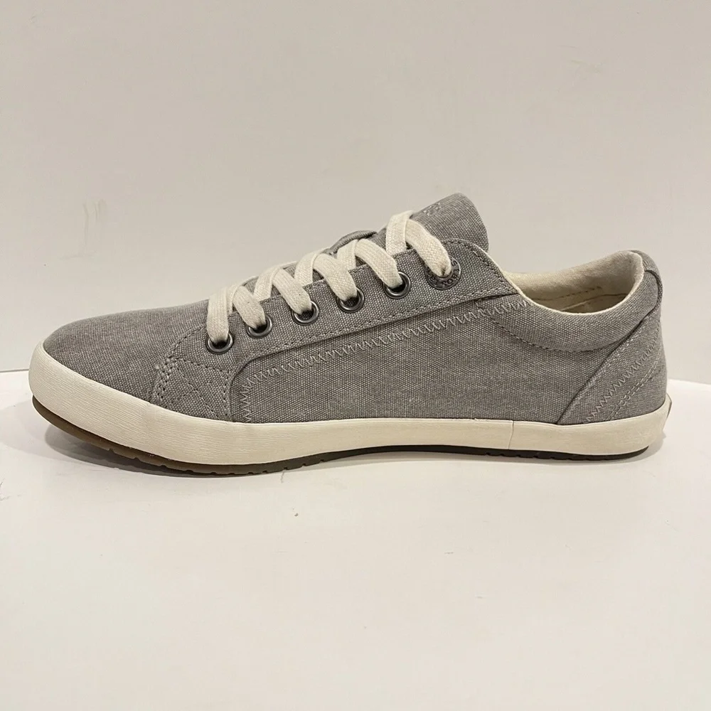 Taos Footwear Star Sneakers Womens Size 6.5 Gray Canvas Low Top Lace Up Shoes